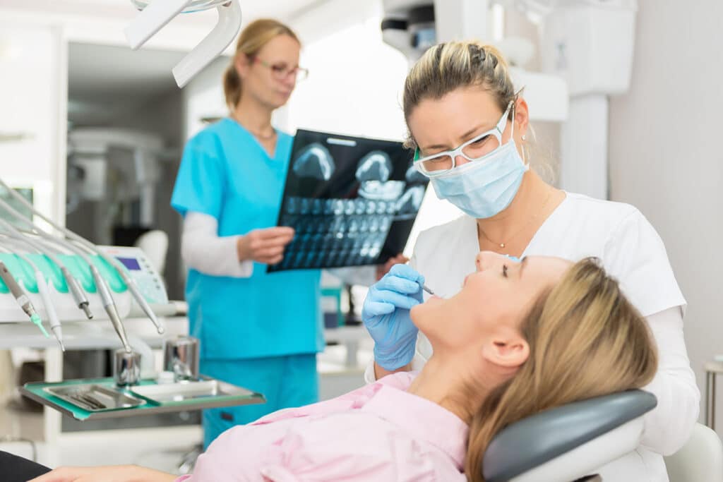 Smoking and Dental Implants: How Tobacco Use Affects Healing